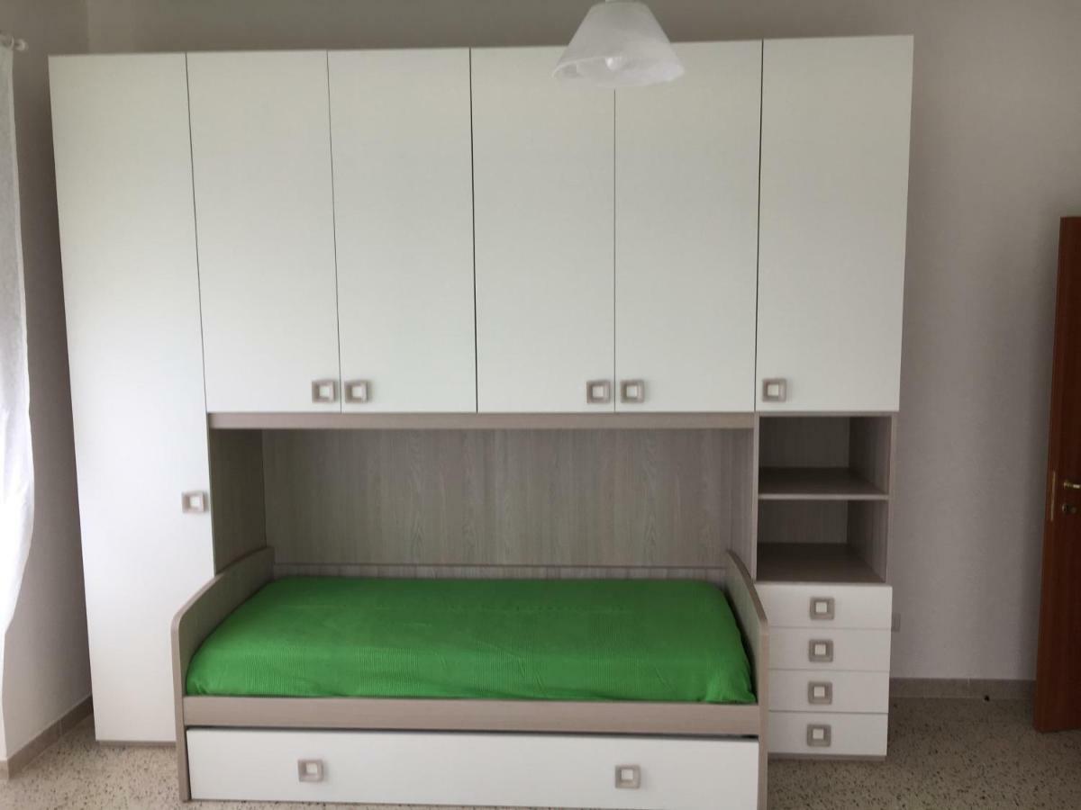 Mela Verde Минтурно Екстериор снимка