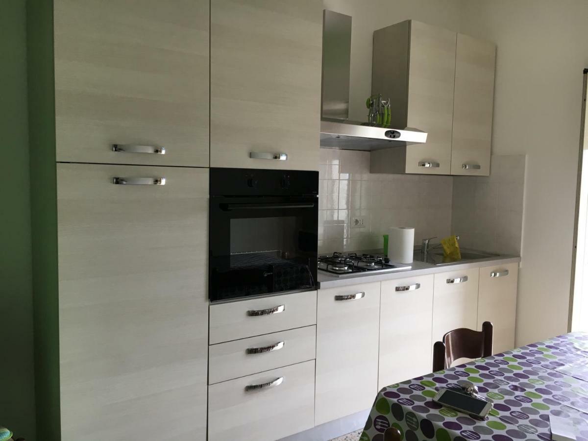 Mela Verde Минтурно Екстериор снимка